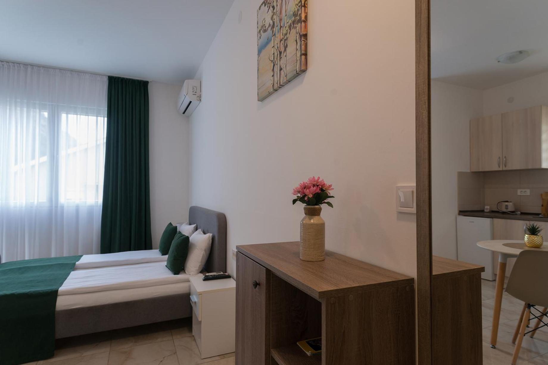 Apartments Sunrise Herceg Novi Exterior photo